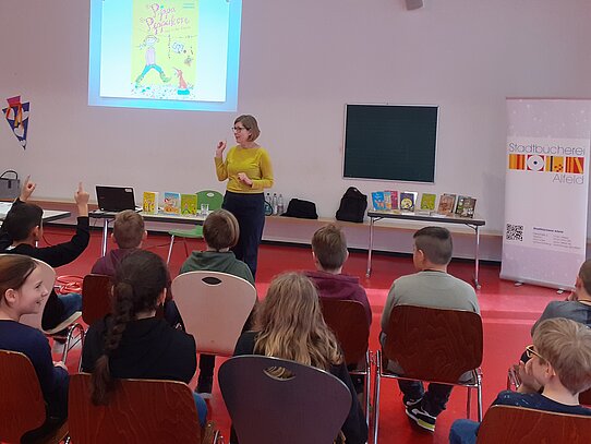 Charlotte Habersack in der Bürgerschule